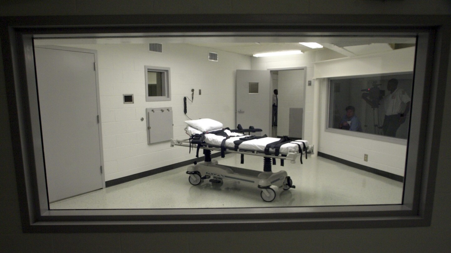 "Alabama's Controversial Shift to Nitrogen Gas Executions: Process, Risks, and Legal Challenges"