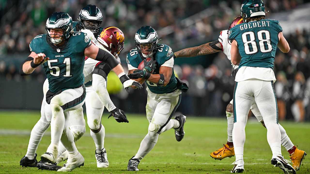 Eagles Extend Streak to Six with Commanders Win, Barkley Shines on TNF