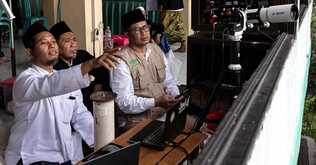 Featured image for "Eid-ul-Fitr 2024: Moon Sighting and Celebrations Around the World"