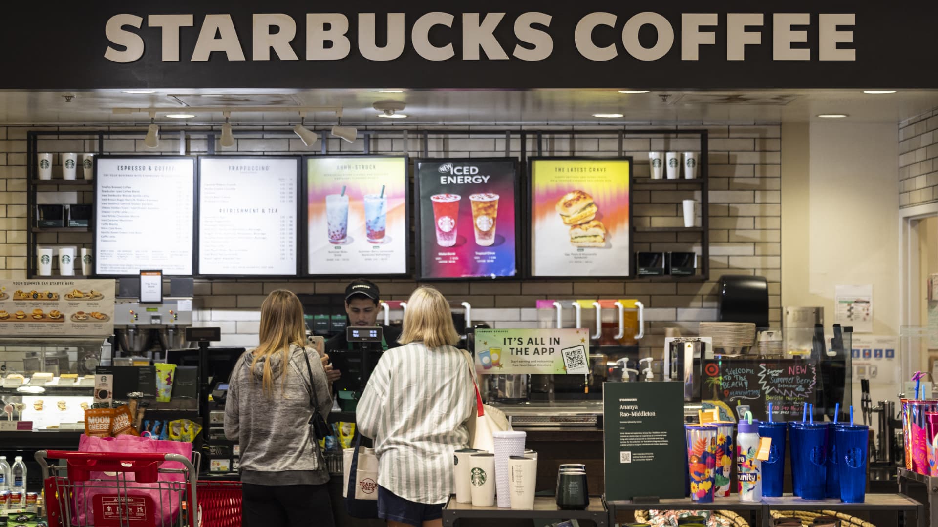 Featured image for Starbucks invests in expanding leadership roles to boost store performance
