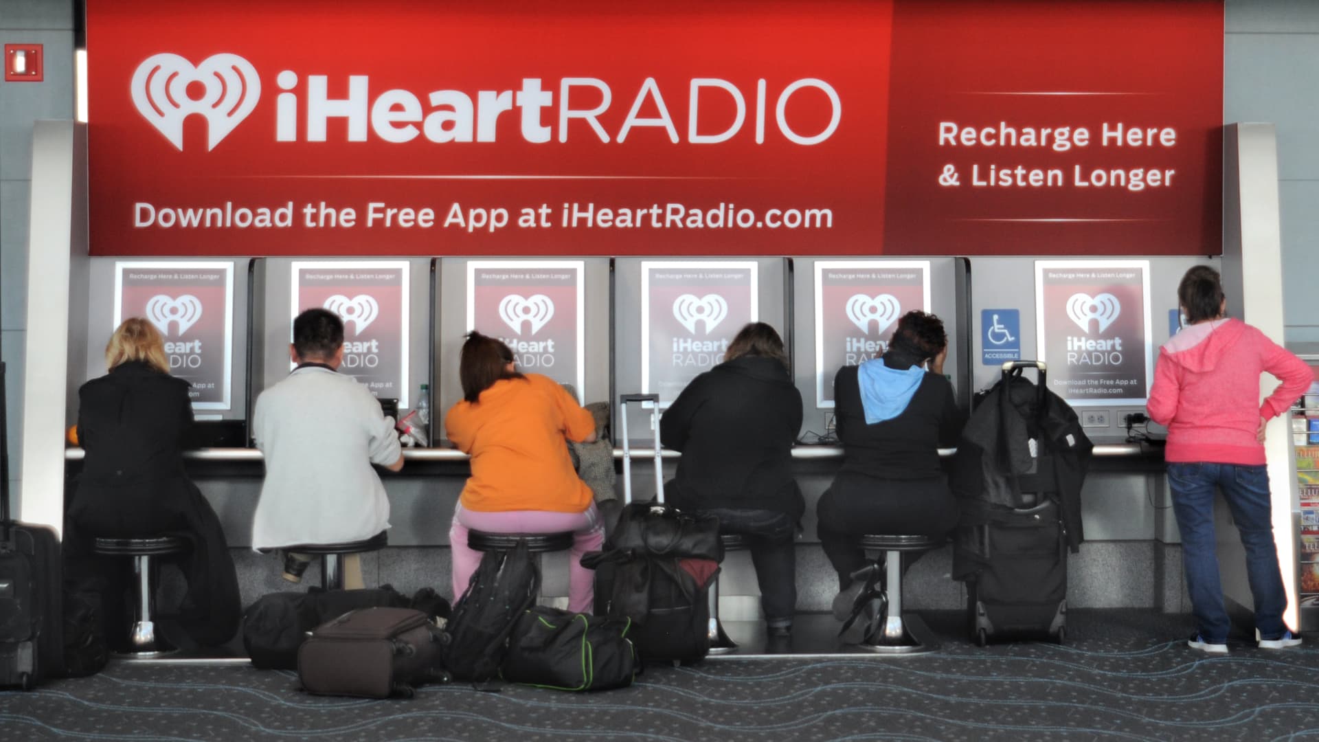 Featured image for "Radio's Enduring Appeal in the Evolving Media Landscape"
