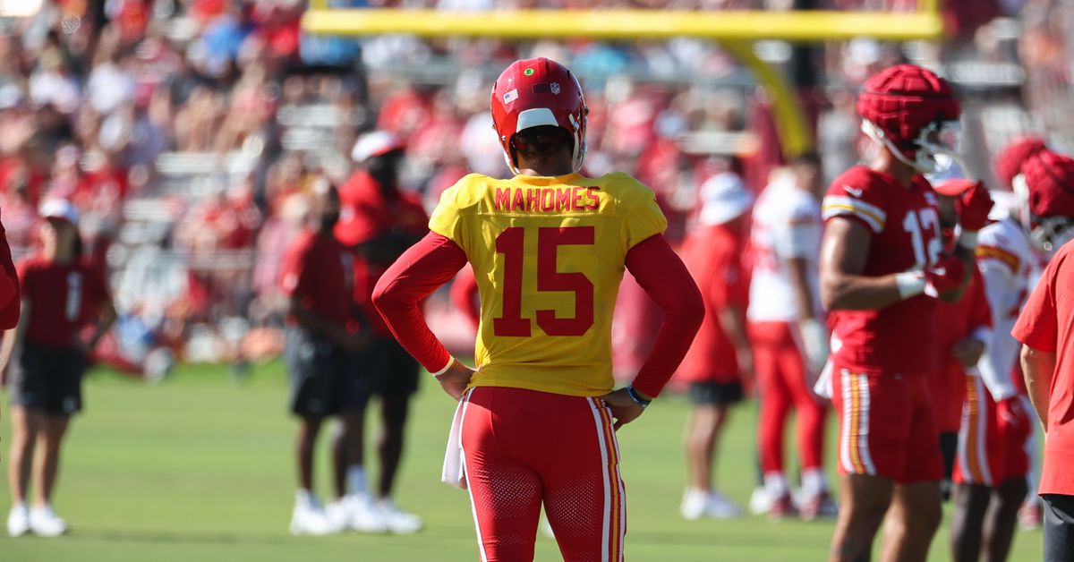 Featured image for Chiefs Training Camp Highlights: Practice Updates and Key Player Returns