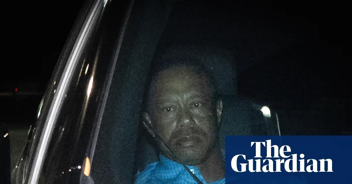 Tiger Woods’ Florida crash linked to phone distraction and meds