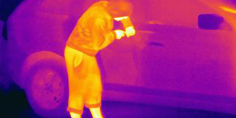 Featured image for Keyless car theft now possible in under 2 minutes.