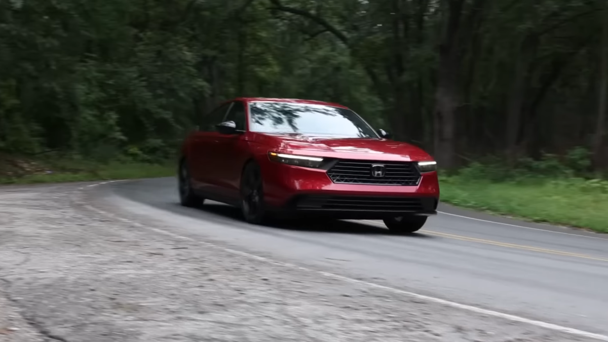 Featured image for Honda Dominates Car and Driver's 10 Best List with Award-Winning Accord