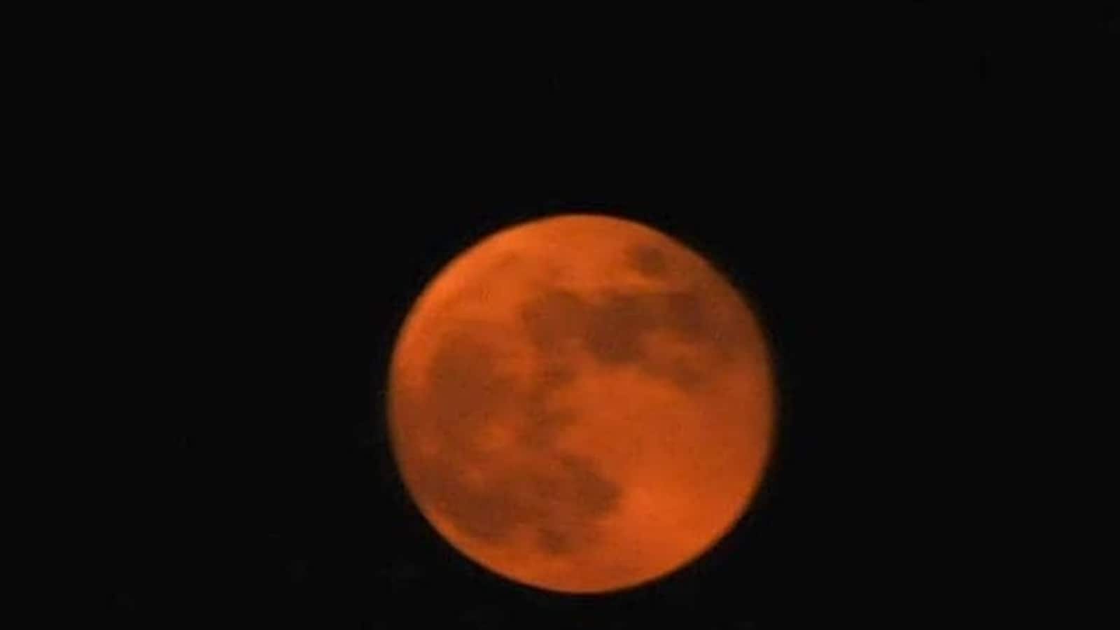 "October 2023 Lunar Eclipse: A Time for Transformation and Freedom"
