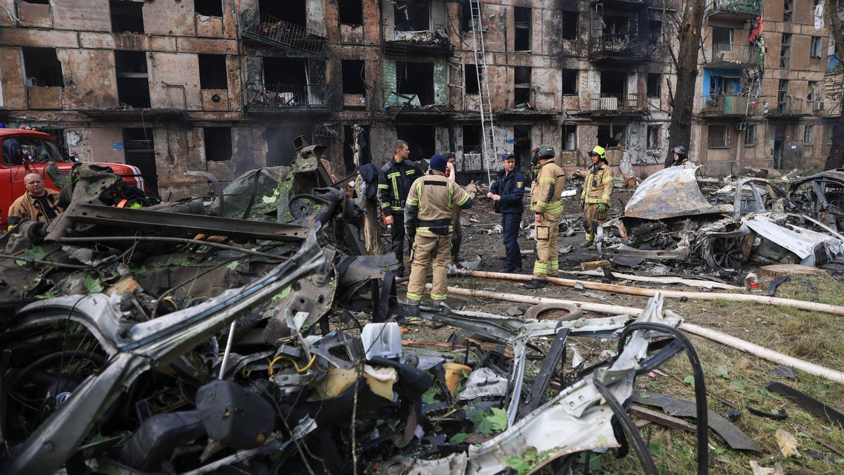 Russia's Aggression in Ukraine Continues: Missile Strikes Kill 11 in Zelenskyy's Hometown.