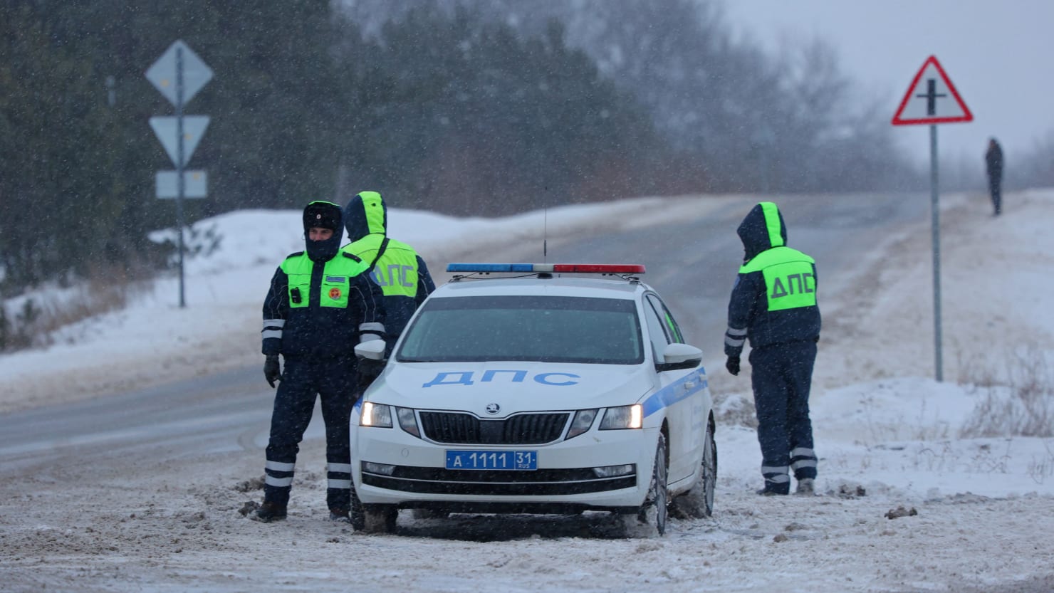 "Ukraine Demands International Probe into Downed Russian Plane with VIP Passengers"