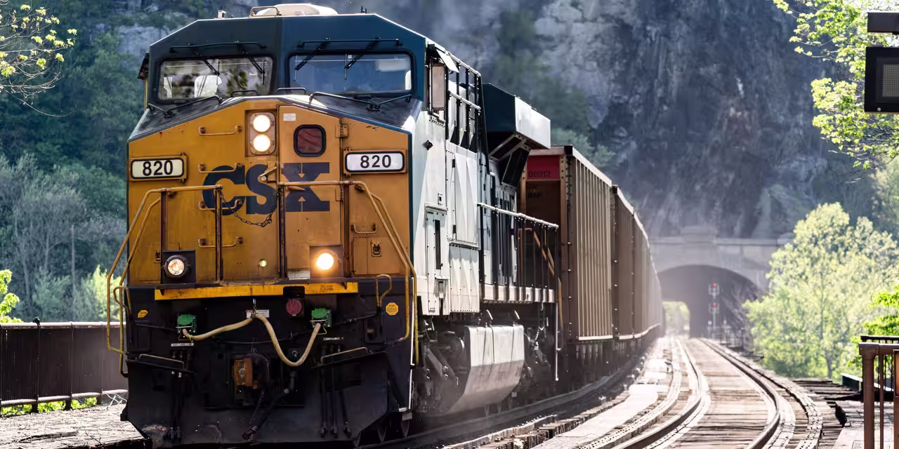 Featured image for Union Pacific Explores Acquisition of Norfolk Southern Amid Industry Mergers
