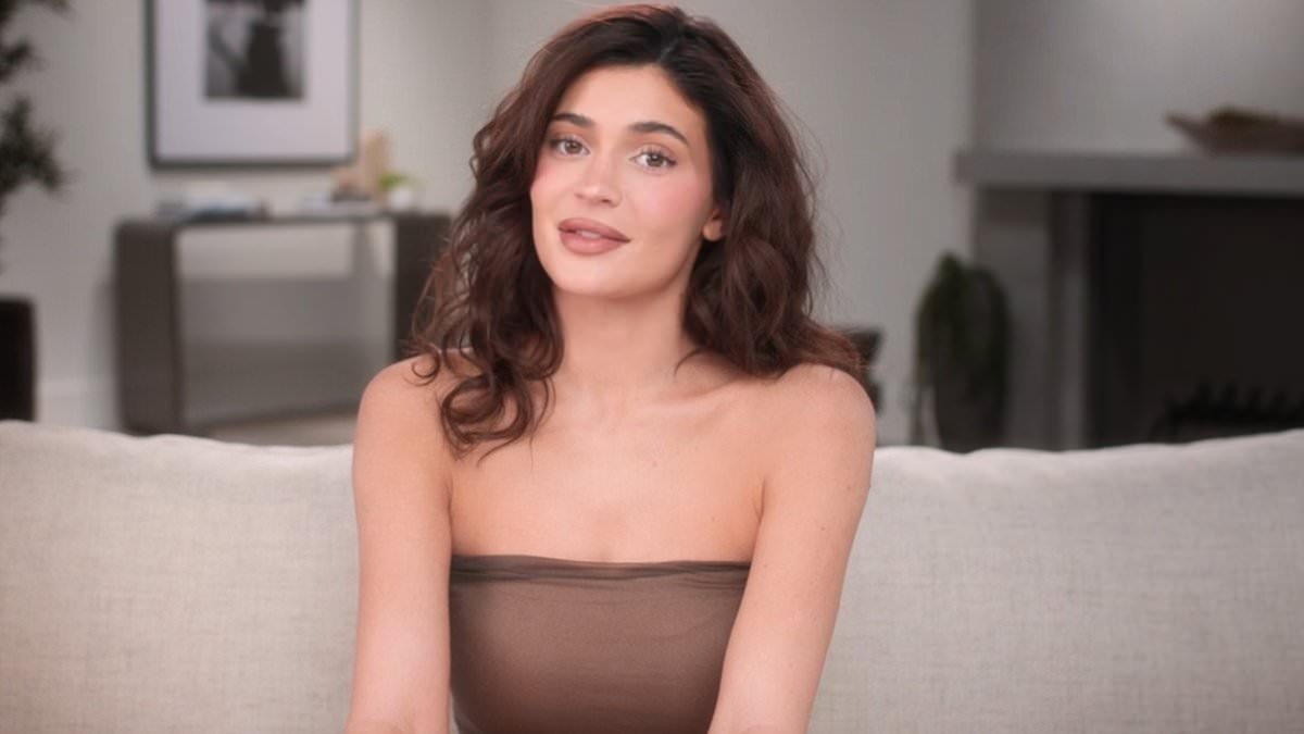 Featured image for Kylie Jenner Opens Up About Current Friendship with Jordyn Woods