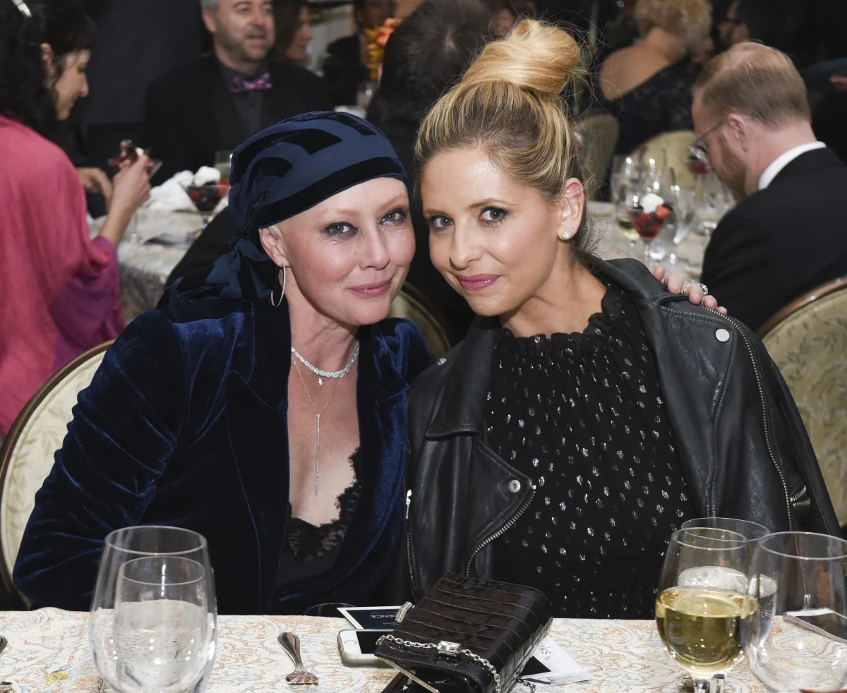 Sarah Michelle Gellar Updates on Shannen Doherty's Cancer Battle