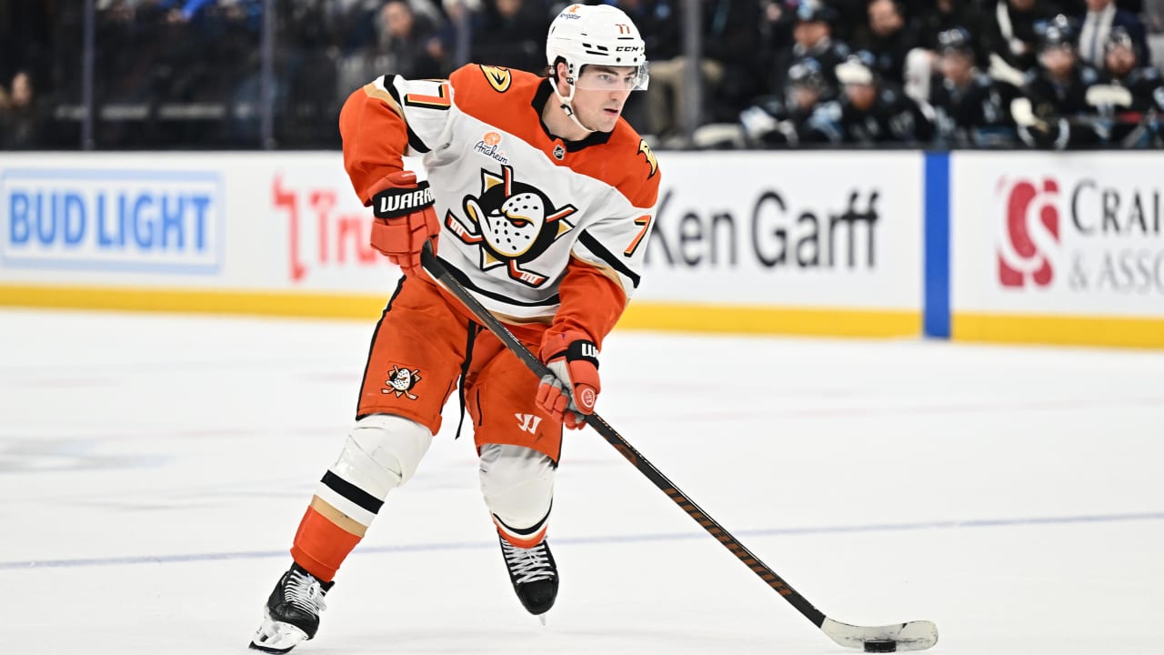 Featured image for Vatrano Fined $5K for Unsportsmanlike Conduct Against Stars