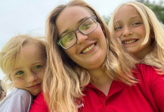 Featured image for Mama June Takes Custody of Anna Cardwell's Daughters After Tragic Loss