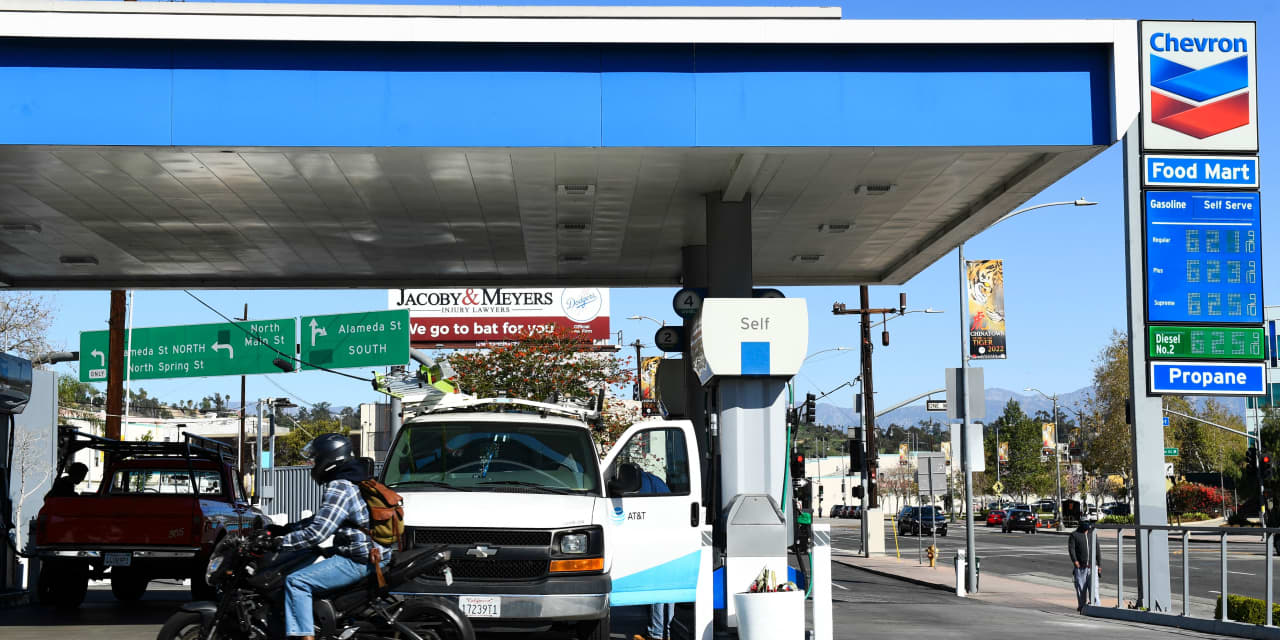 Featured image for Chevron Surpasses Expectations with Record Shale Production, Boosting Q2 Profits