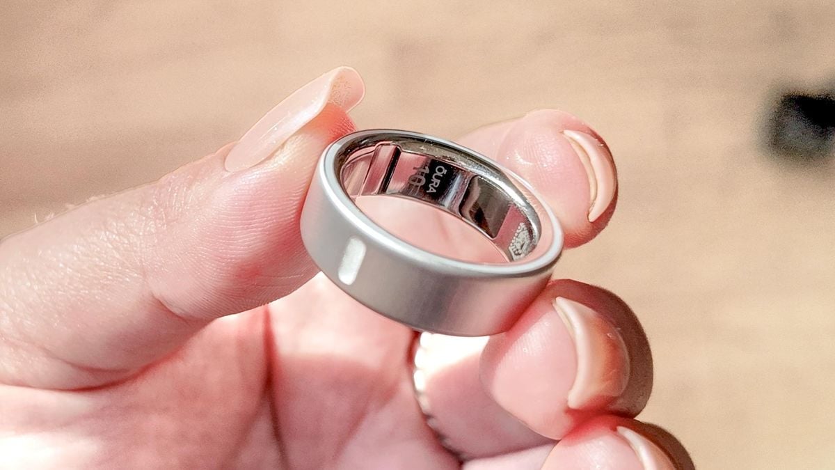 Featured image for Oura Ring's New Sickness Detection Feature Revolutionizes Health Tracking