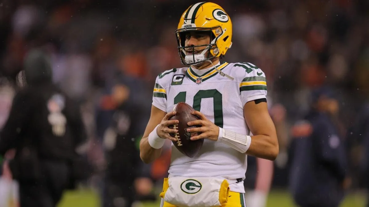 Featured image for Packers Take Lead Over Bears in NFC Wild Card Game