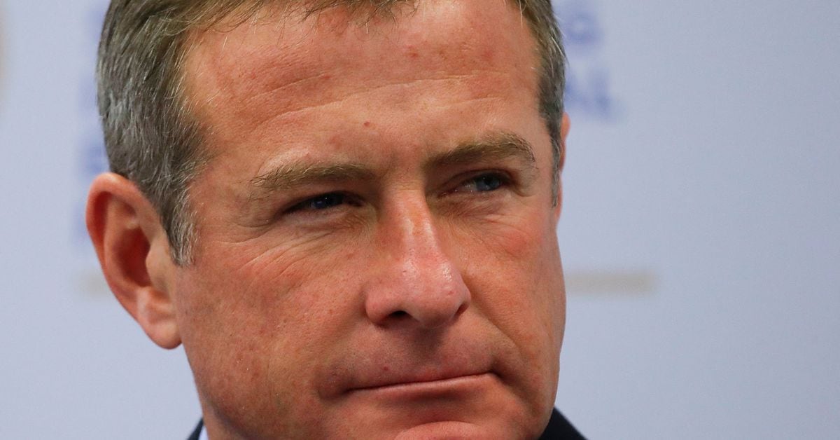 EU Removes Sanctions on Russian Tycoons Despite Kremlin's Criticism
