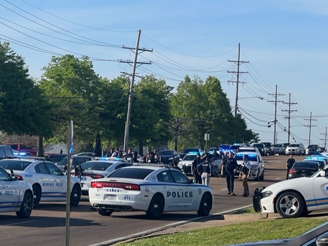 Police chase from Memphis to Southaven ends in multiple arrests.