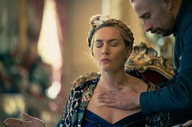 "Kate Winslet's Intensive Preparation and Comic Brilliance in 'The Regime'"