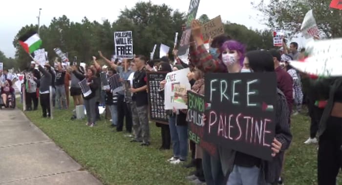 Featured image for Massive Pro-Palestine Demonstrations Erupt Across US Campuses