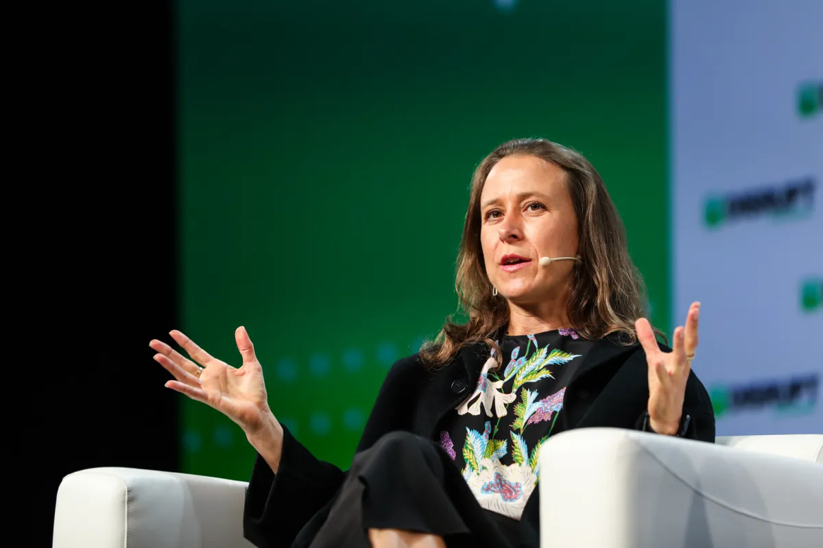 Featured image for Anne Wojcicki’s Nonprofit to Acquire 23andMe