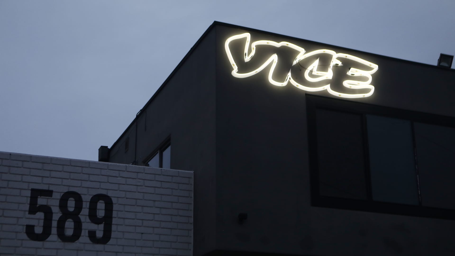 Vice Media files for bankruptcy to facilitate sale to Soros and Fortress.