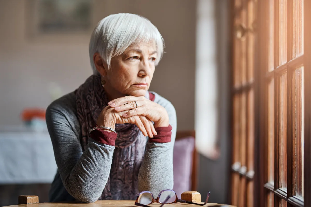 US Retirement Confidence Plummets Amid Savings Concerns and Income Challenges.