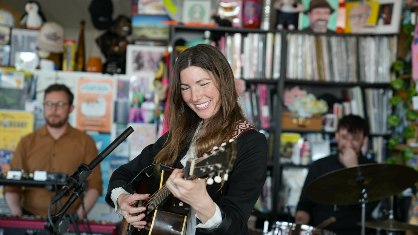 Intimate Performance: Anna Tivel's Tiny Desk Concert