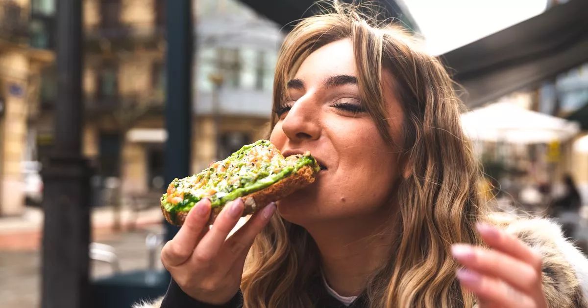 Featured image for Superfoods and Simple Diet Changes to Slash Cholesterol Levels