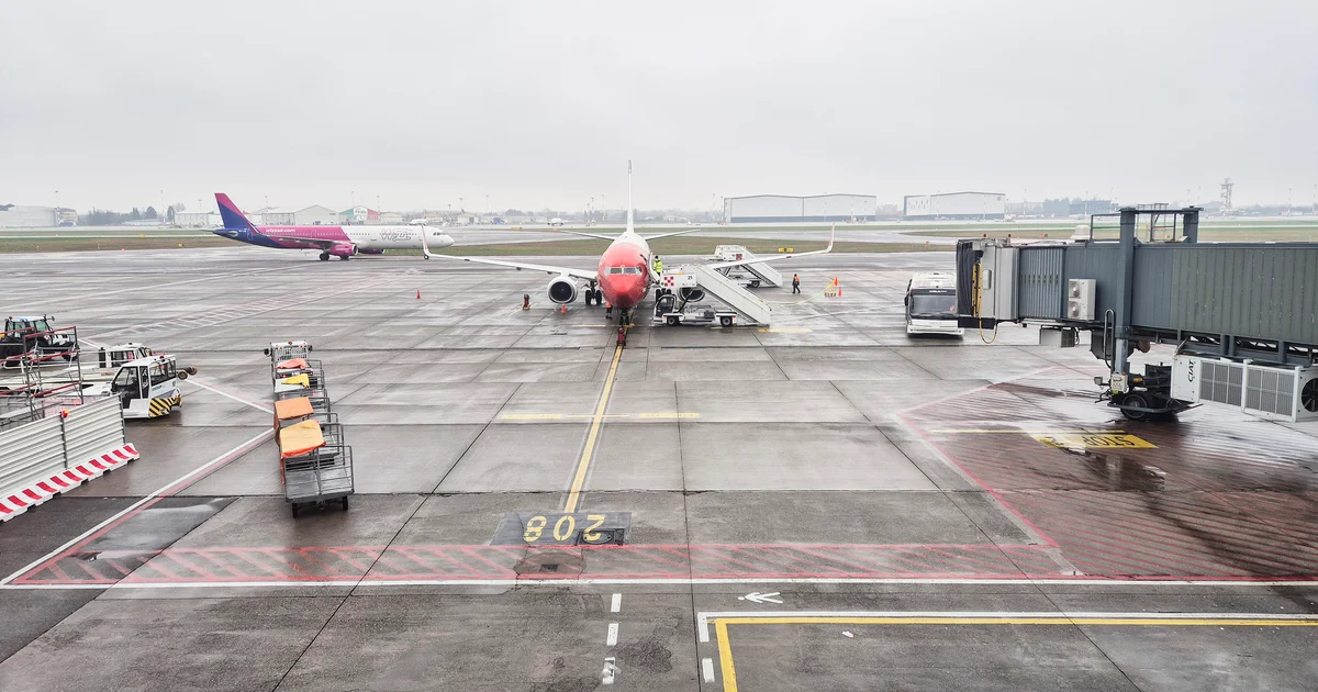 Featured image for Tragic Incident at Milan Bergamo Airport as Man Sucked Into Jet Engine