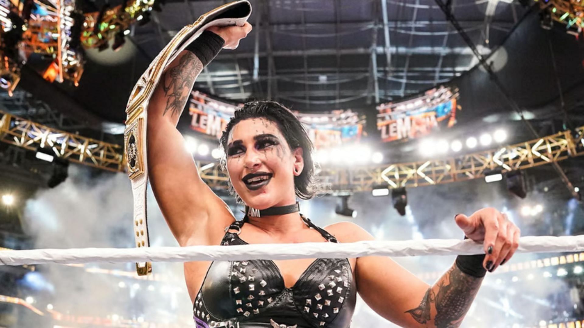 WWE Champions Take Time Off After WrestleMania 39