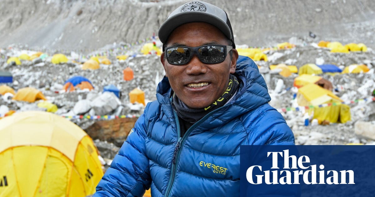 Featured image for Sherpa sets new record with 27th Mount Everest summit