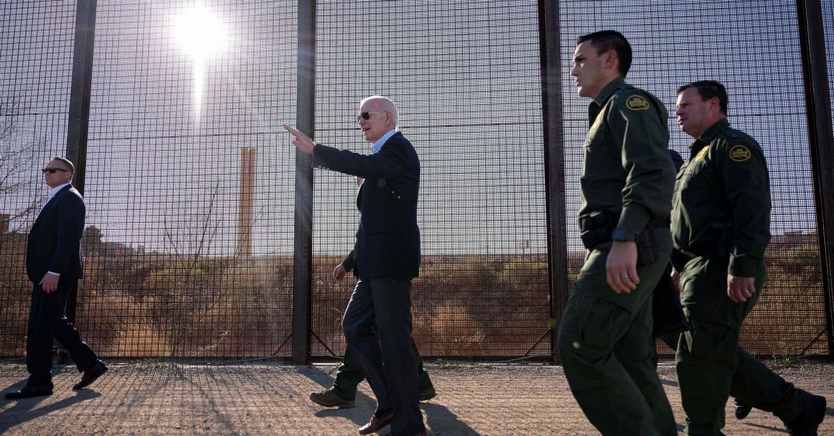 "Border Talks: Biden's Potential Concessions to GOP and Progress on Ukraine Deal"