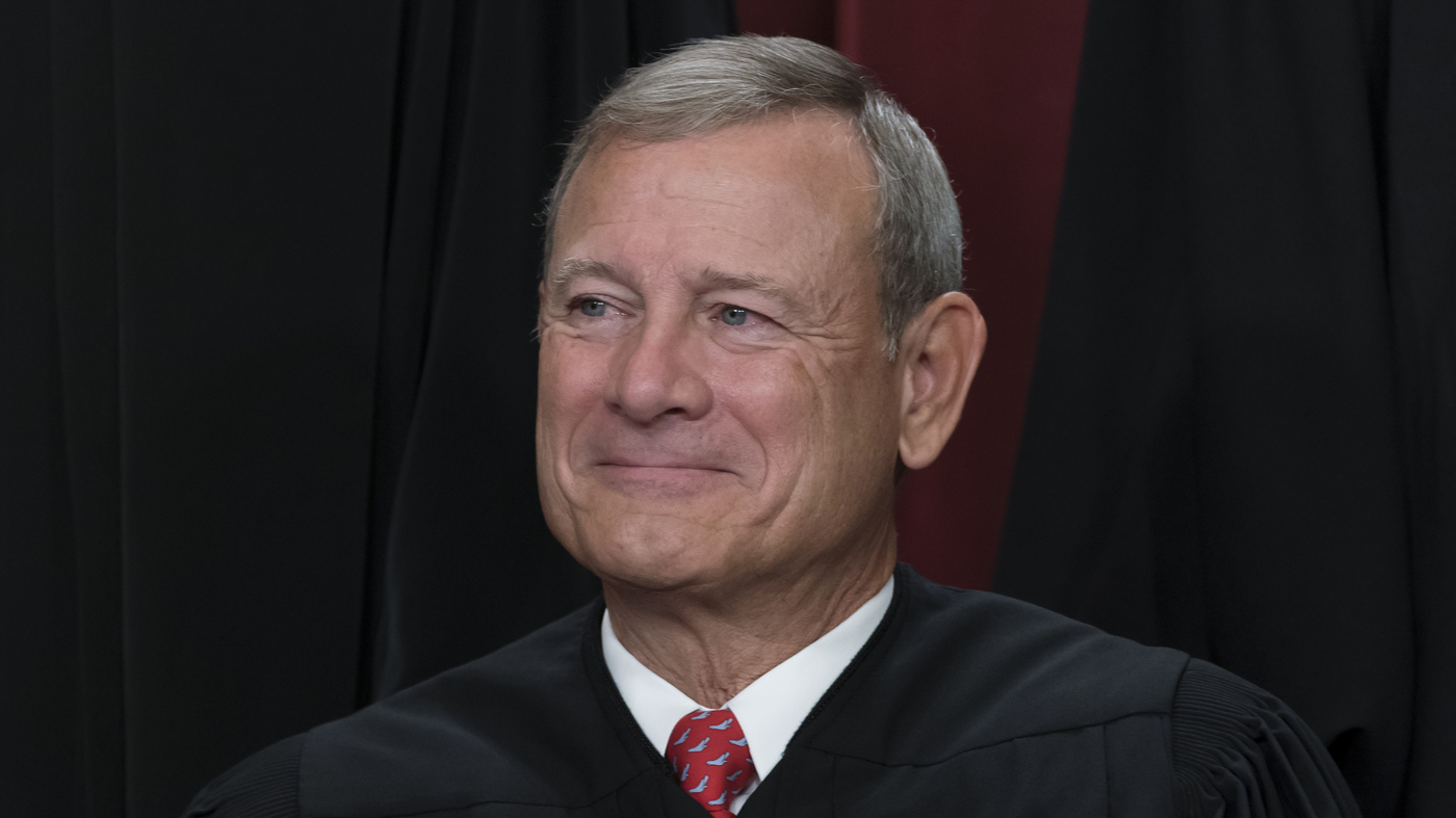Featured image for "Chief Justice Roberts Highlights AI Risks in Courts, Sidesteps Ethics Issues in Annual Report"