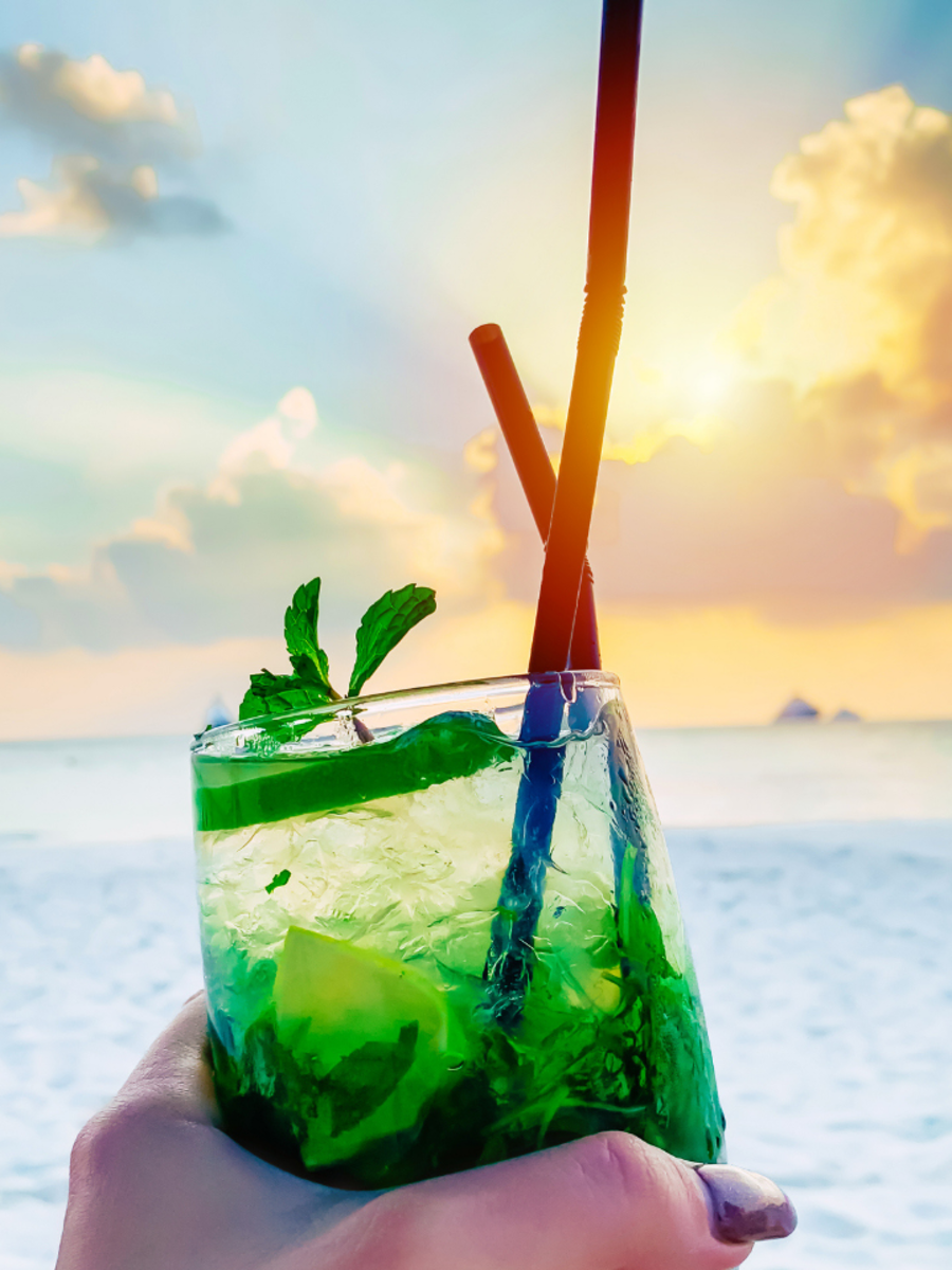 Featured image for "5 Refreshing Homemade Summer Drinks for Optimal Hydration"