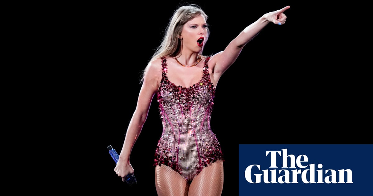 Taylor Swift's Psychological Battle with the Music Industry and Kim Kardashian