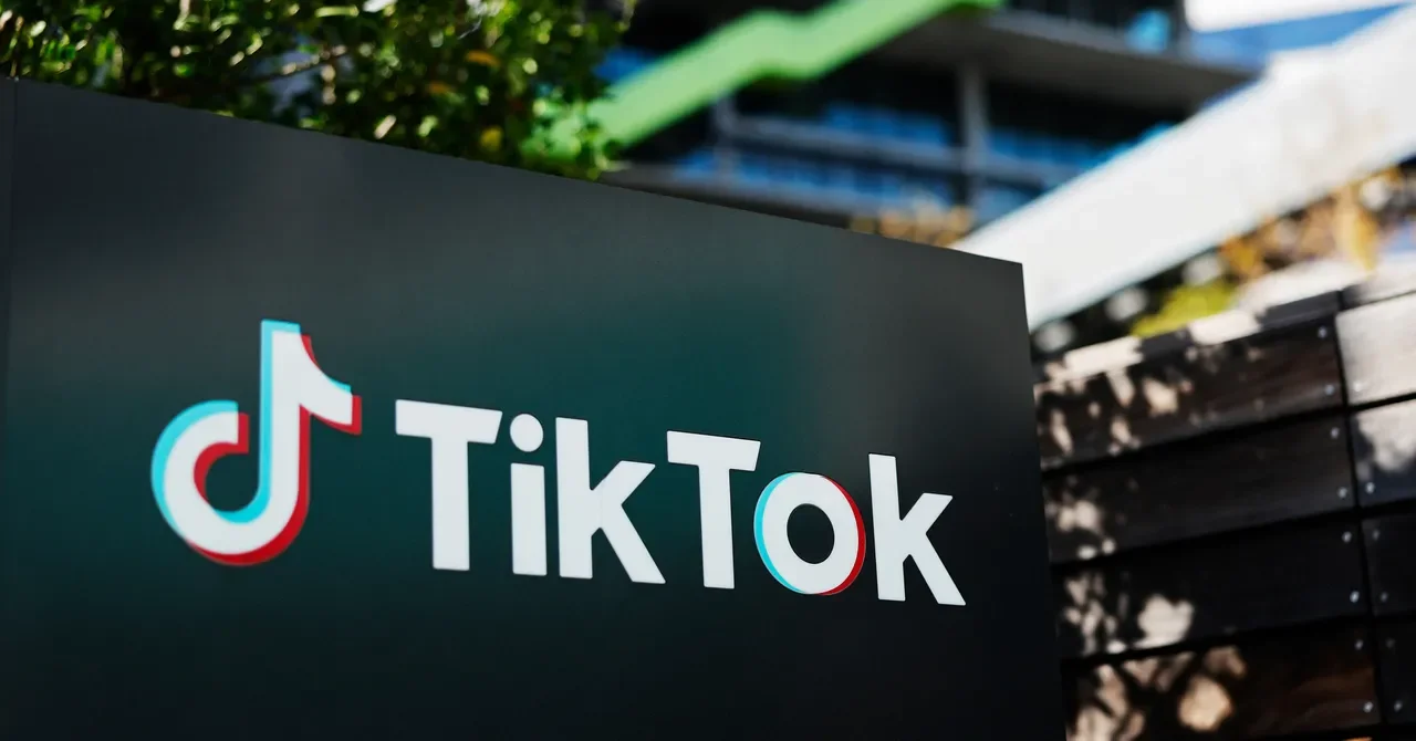 TikTok Outage Sparks Trust Questions After US-Backed Ownership Shift