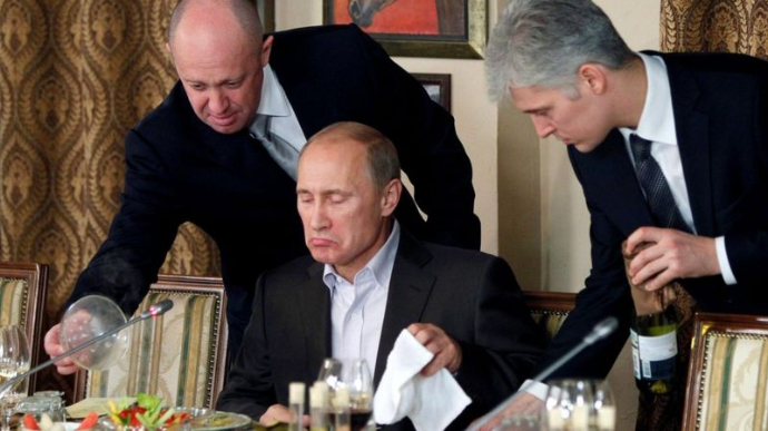 Wagner Group Leader Urges Putin to End War.