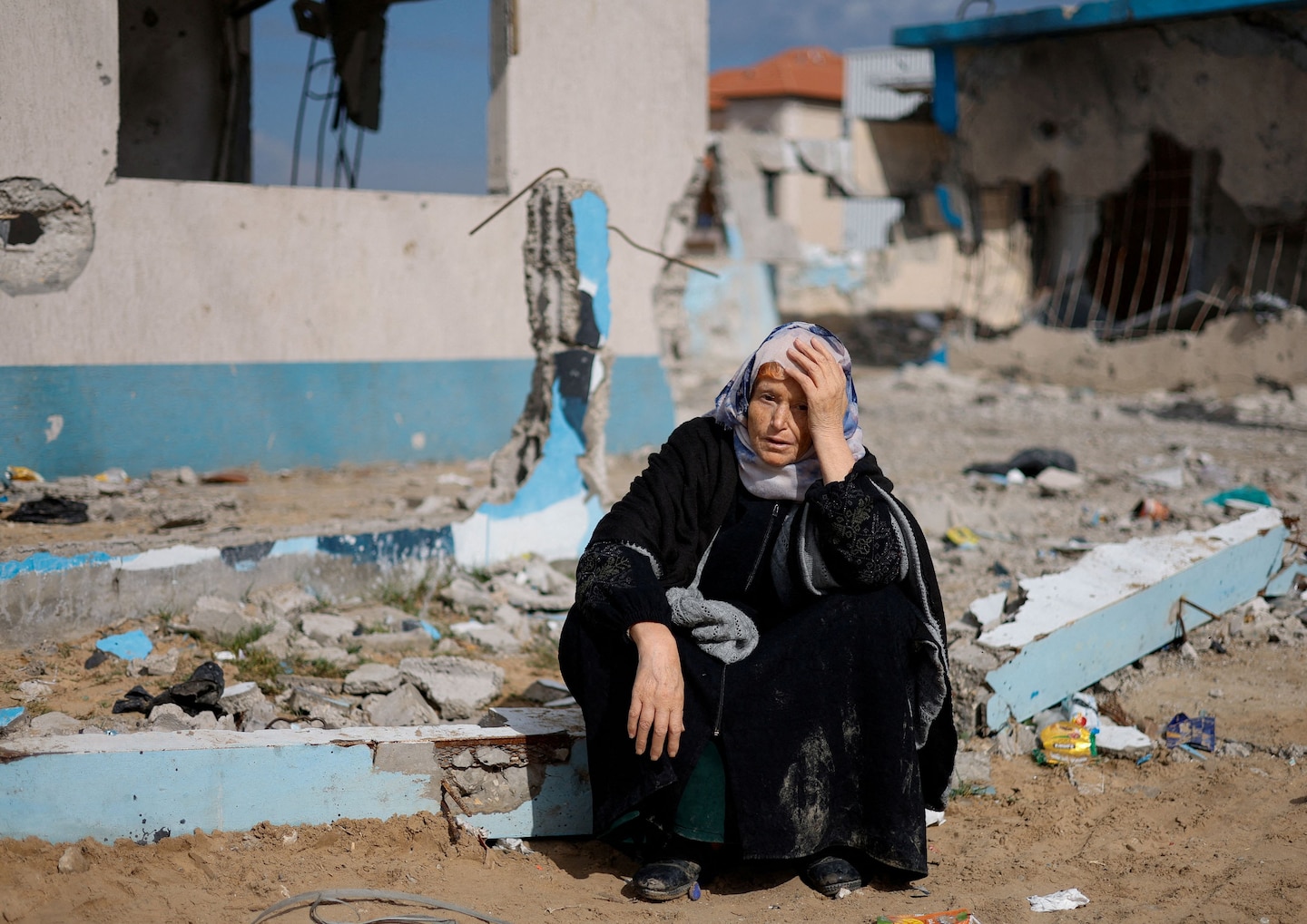 "Egypt Constructs Border Wall and Buffer Zone Amid Gaza Border Developments"