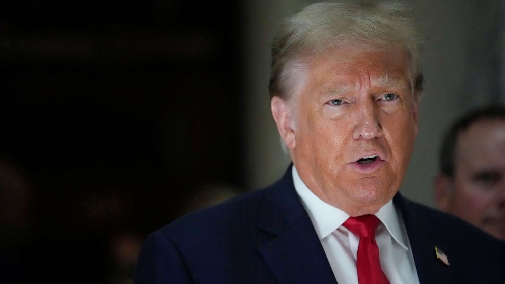 "Trump's Gag Order Temporarily Halted in Election Interference Case"
