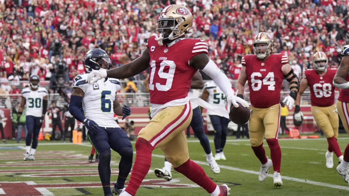 Deebo Samuel Makes NFL History with Record-Breaking Rushing Touchdown against Seahawks