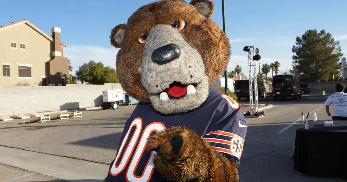 Bears' Offseason Moves: Montgomery Leaves, Davis Signed, Homer Expected, Walker Graded