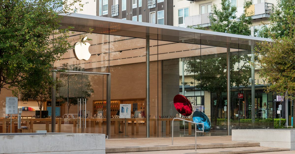 "Apple Surpasses Huawei to Claim Top Spot in China's Smartphone Market"