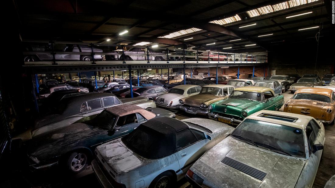 Featured image for Massive 230+ Rare Classic Car Collection Goes Up for Auction.