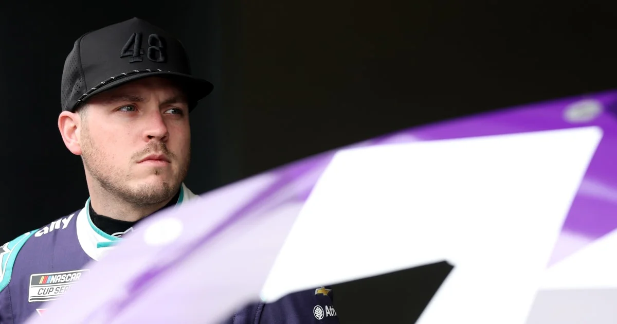 Bowman sidelined for three Cup races as vertigo recovery continues