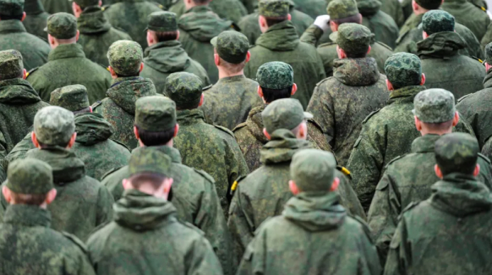 Russian Soldiers Face Payment Delays and Salary Cuts