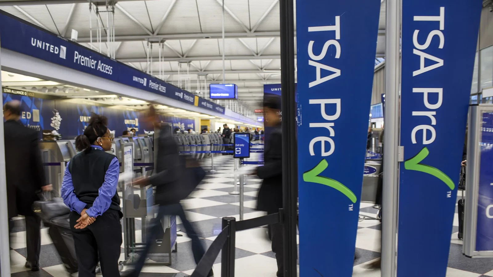 TSA PreCheck Stays Open as DHS Pauses Programs During Shutdown
