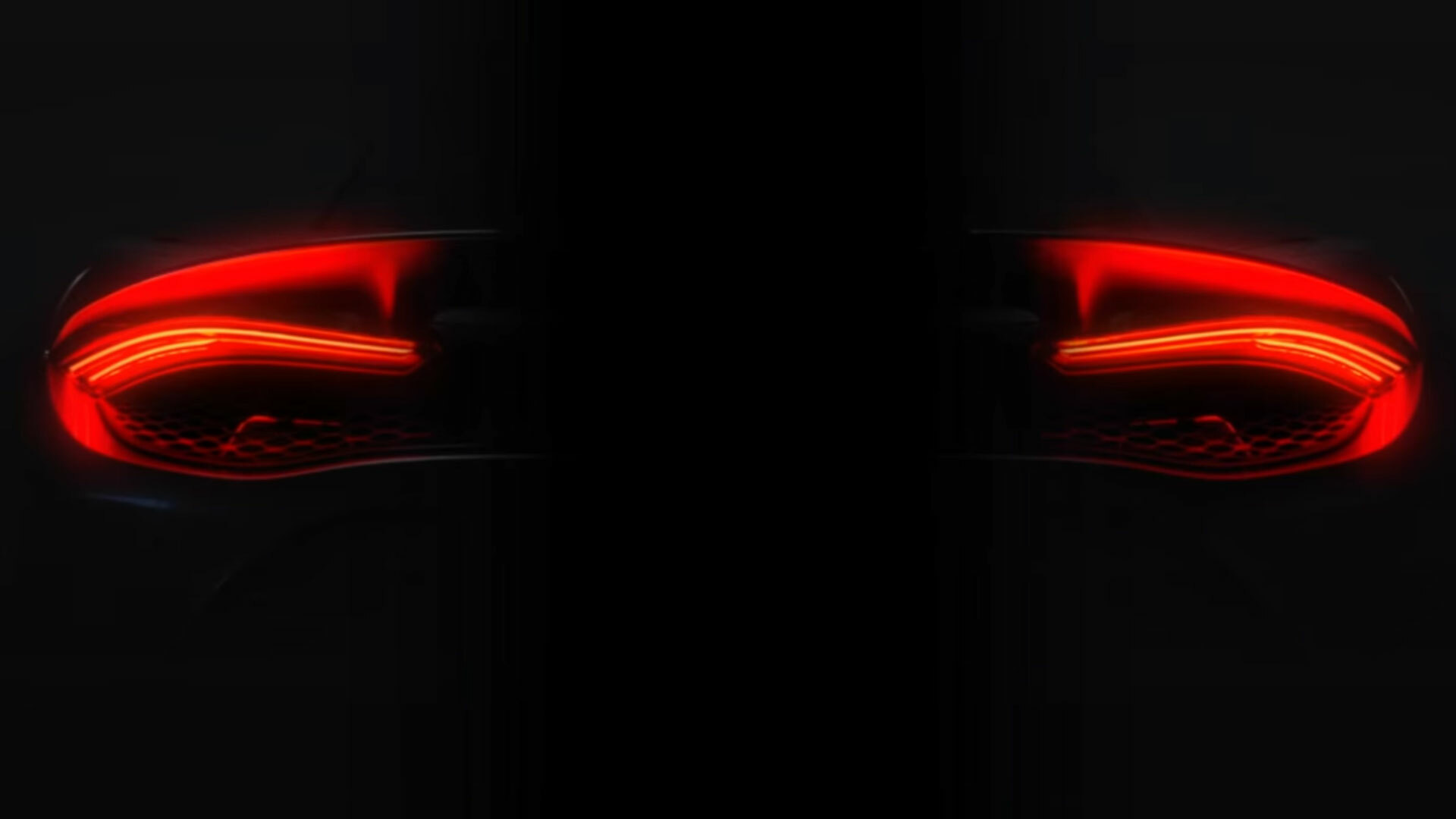 Featured image for "McLaren Unveils Highly Anticipated 750S Supercar with Teased Features"