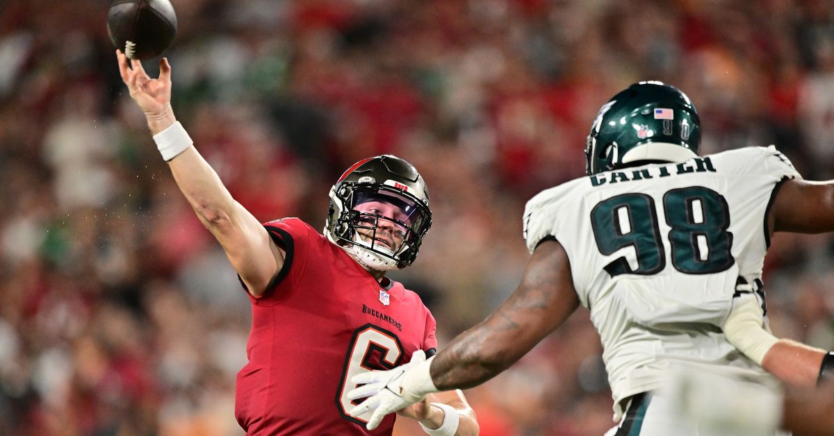 Jalen Carter Dominates as Eagles' Rookie Sensation