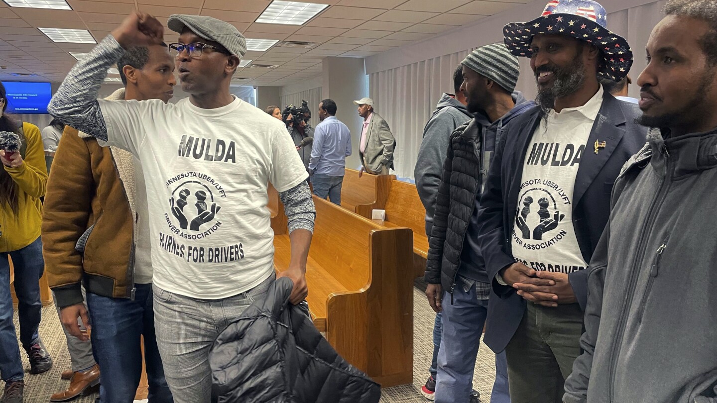"Minneapolis City Council's Wage Mandate Prompts Lyft and Uber to Exit City"